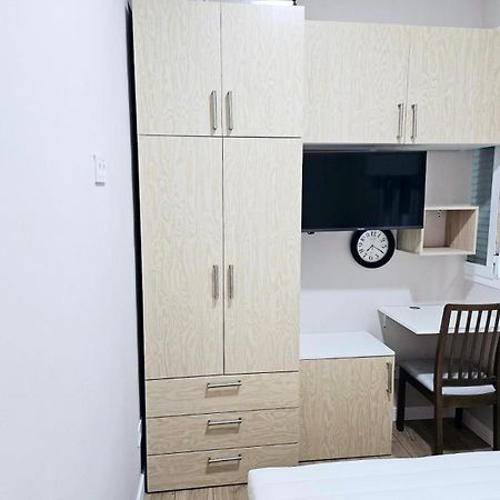 Acogedor Apartamento En Atocha By Bebalmy Madrid Bagian luar foto